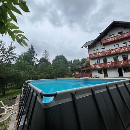 Kolos House 斯拉夫西克 外观 照片