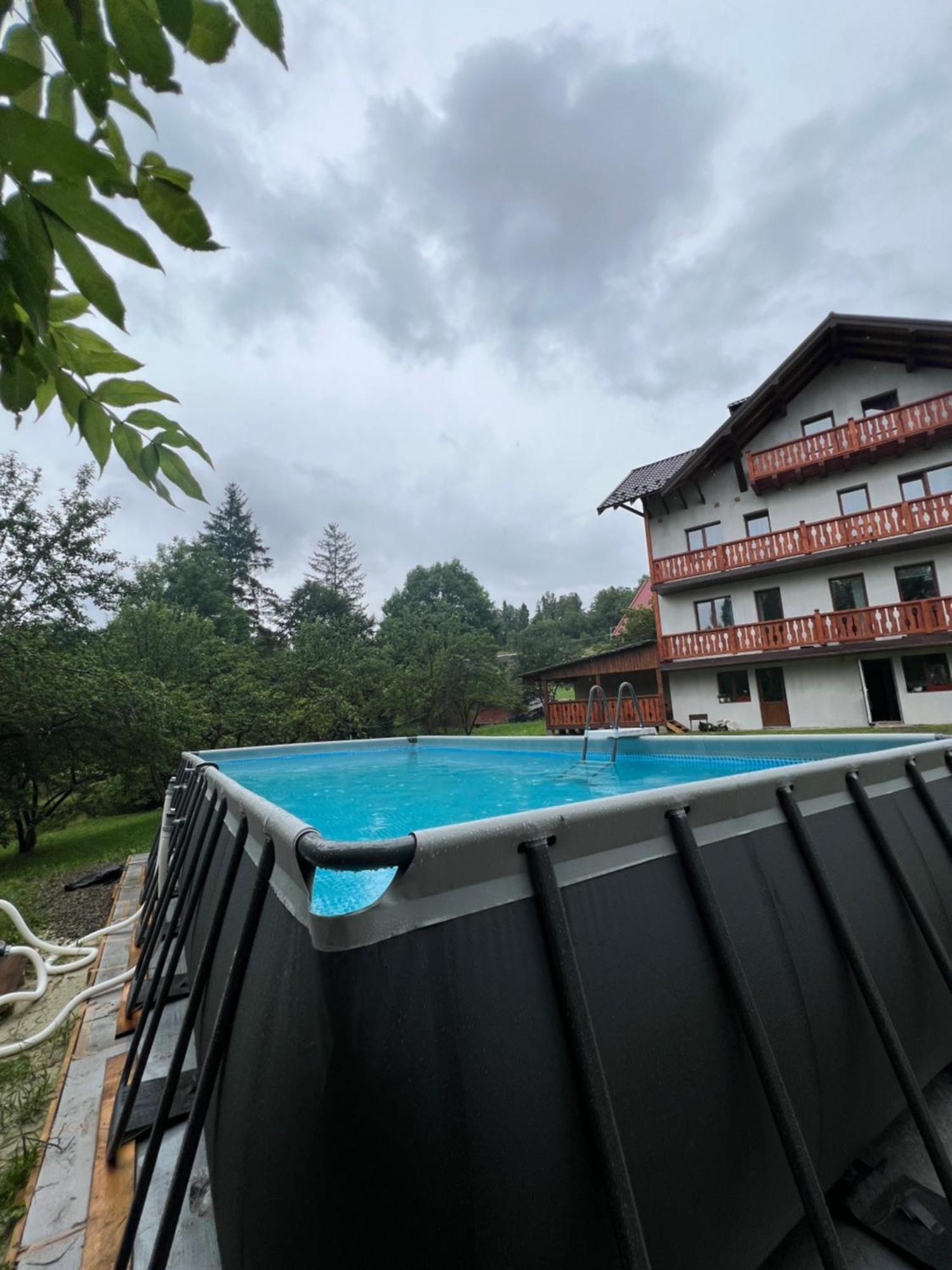 Kolos House 斯拉夫西克 外观 照片