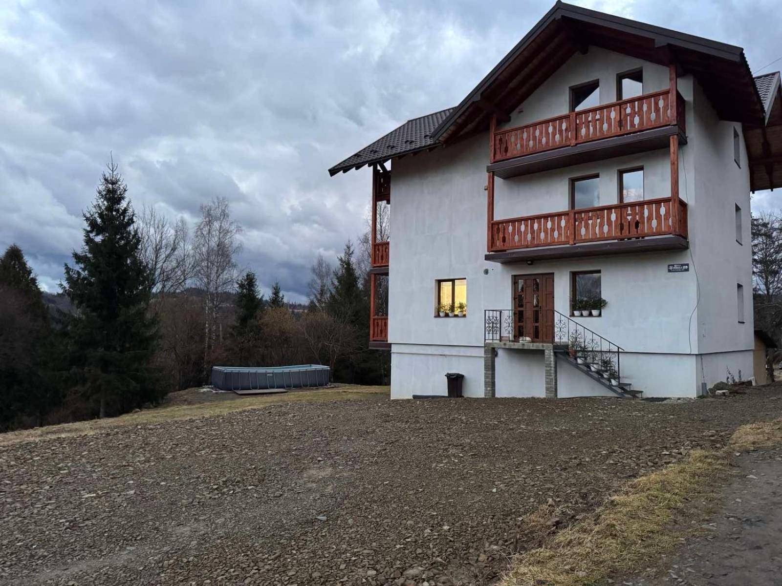 Kolos House 斯拉夫西克 外观 照片