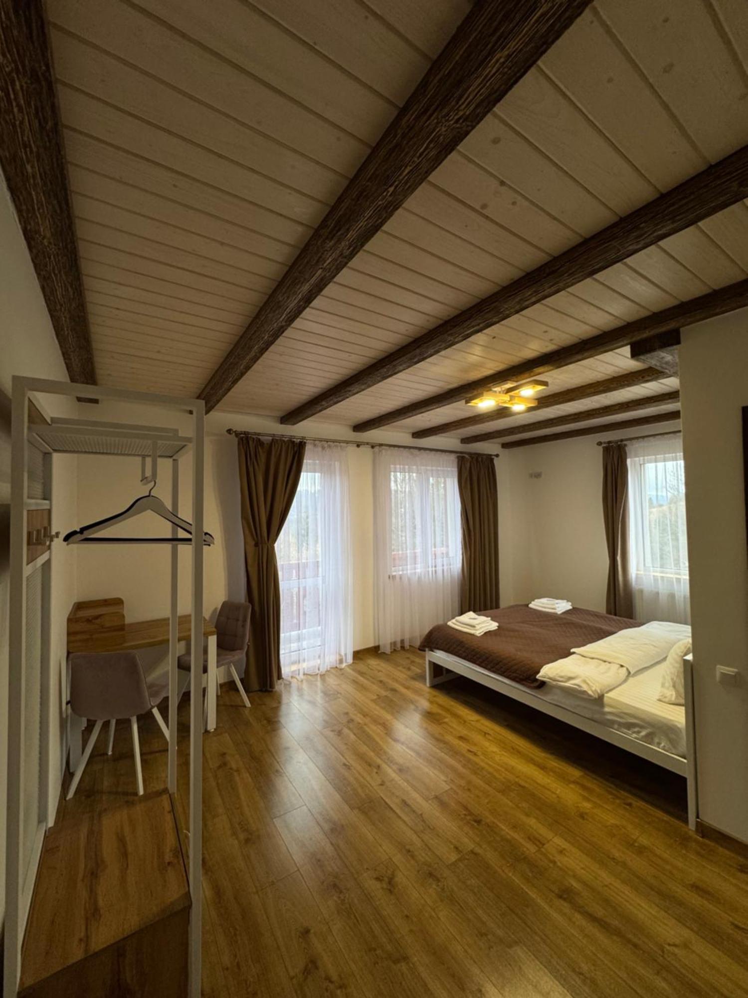 Kolos House 斯拉夫西克 外观 照片